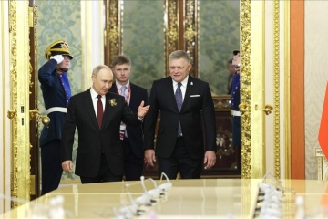 Slovak Pm Fico Meets Putin In Beijing Discusses Ukraine